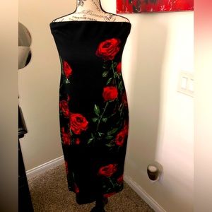 Retro Tube dress with large rose floral design. Off-shoulder detail, midi. Sz XL